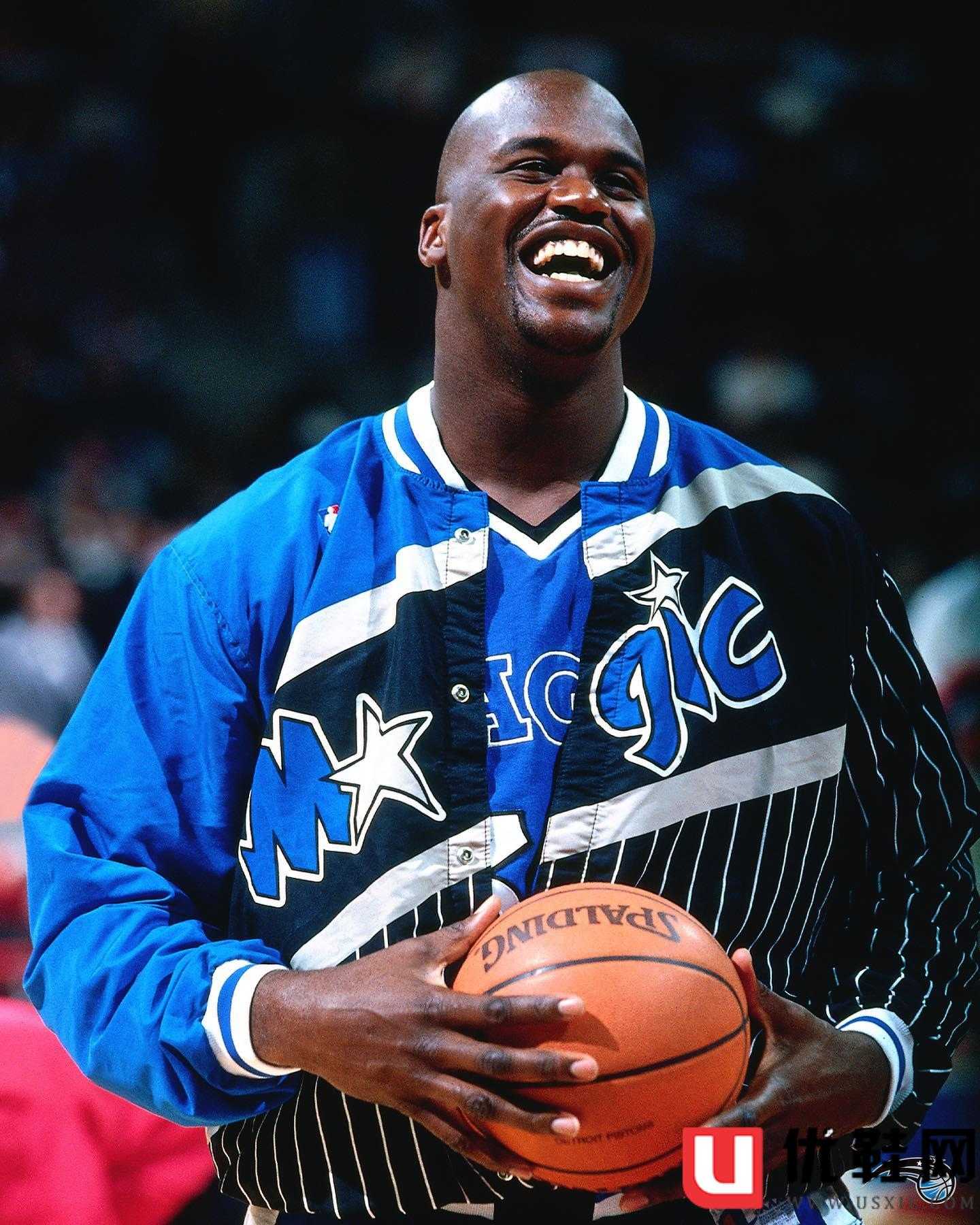 shaquille o’neal  魔术队史首位！大鲨鱼奥尼尔球衣正式退役！